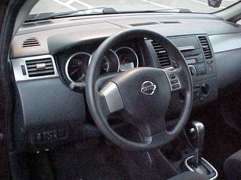 Used 2010 Nissan Versa 1.8 S w/ PWR Plus Pkg image 20