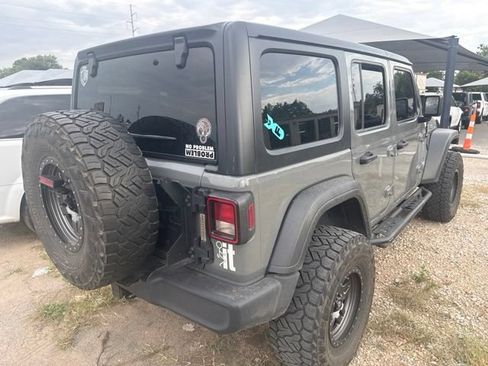 Used 2019 Jeep Wrangler Unlimited Sport S AWD/4WD image 6