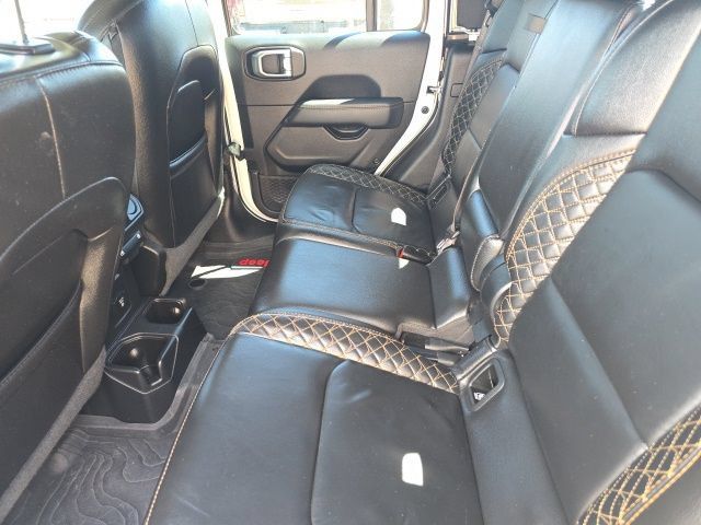 Used 2021 Jeep Gladiator Overland AWD/4WD image 12