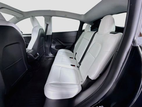 Used 2022 Tesla Model Y Performance AWD/4WD image 28