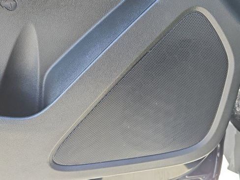 Used 2023 Chevrolet Equinox LS w/ LS Convenience Package FWD image 23