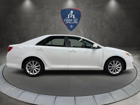 Used 2013 Toyota Camry XLE FWD image 6