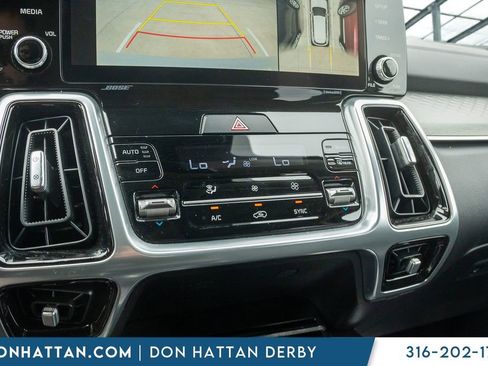 Used 2023 Kia Sorento SX image 9