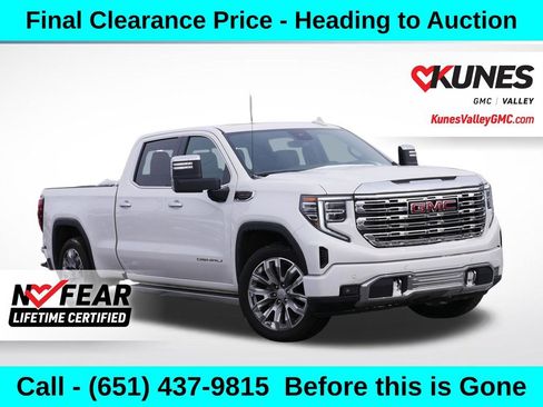 Used 2024 GMC Sierra 1500 Denali w/ Denali Reserve Package AWD/4WD image 1