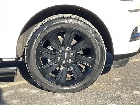 Used 2024 Lincoln Navigator L Reserve image 21