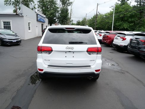 Used 2020 Jeep Grand Cherokee Limited w/ Premium Lighting Group AWD/4WD image 4
