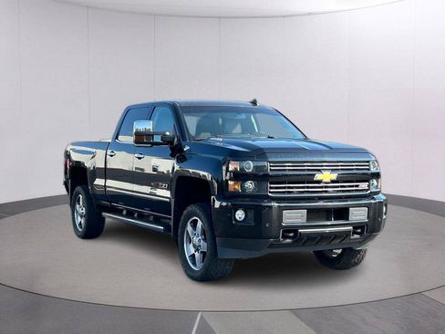 Used 2016 Chevrolet Silverado 2500 LTZ w/ Duramax Plus Package AWD/4WD image 8