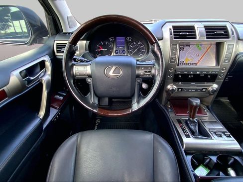 Used 2019 Lexus GX 460 Premium AWD/4WD image 6