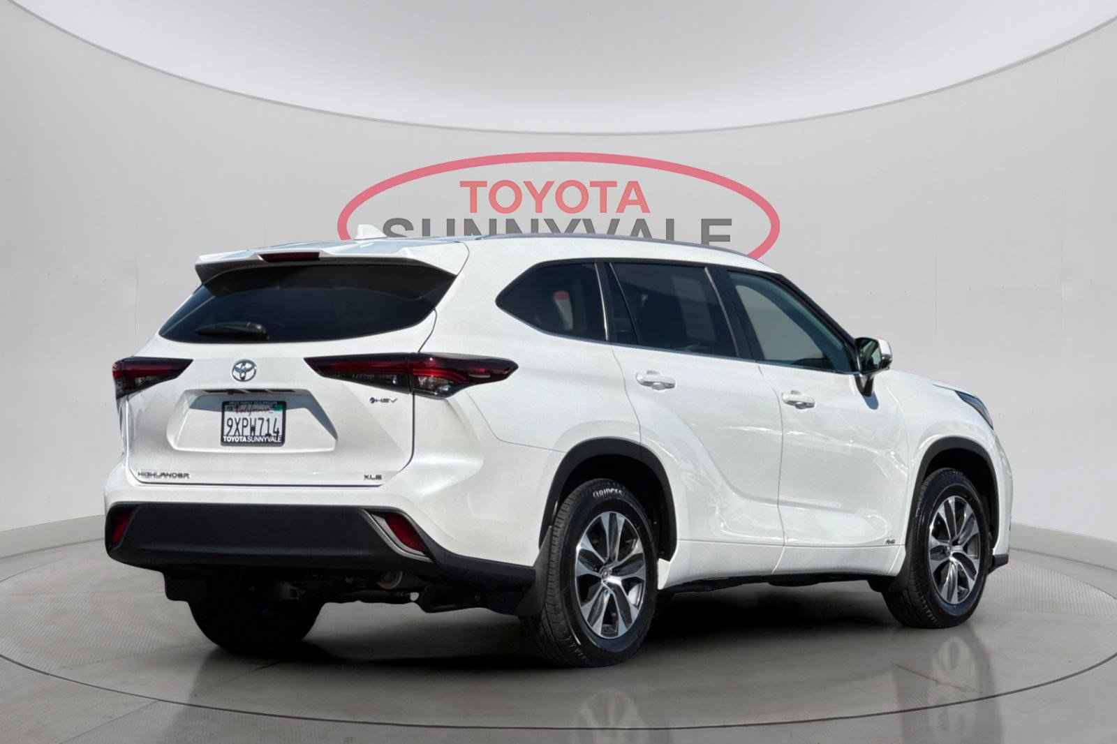Used 2026 Toyota Highlander XLE AWD/4WD image 4