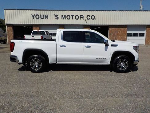 Used 2025 GMC Sierra 1500 SLT AWD/4WD image 7