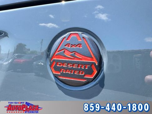 Used 2025 Jeep Gladiator Mojave w/ Convenience Group AWD/4WD image 16