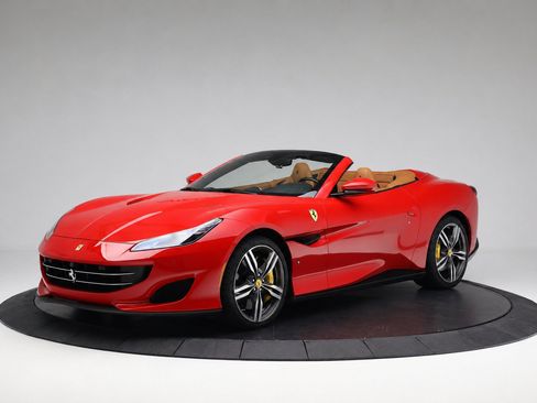 Used 2019 Ferrari Portofino RWD image 5
