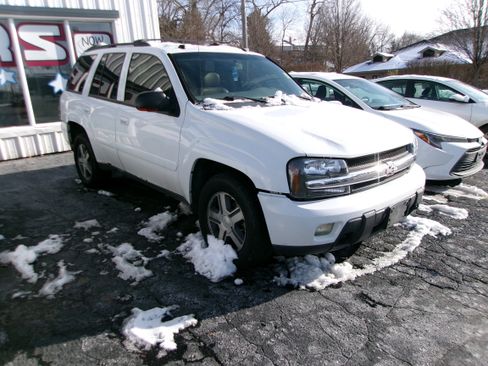 Used 2005 Chevrolet TrailBlazer LT AWD/4WD image 1