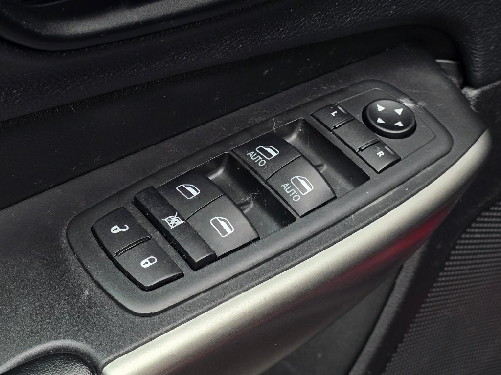 Used 2021 Jeep Cherokee Latitude Lux 80th Anniv w/ Quick Order Package 26U 80TH AWD/4WD image 26