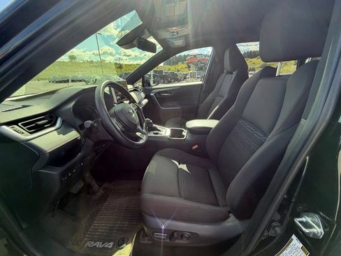 Used 2023 Toyota RAV4 SE w/ Weather & Moonroof Package AWD/4WD image 10