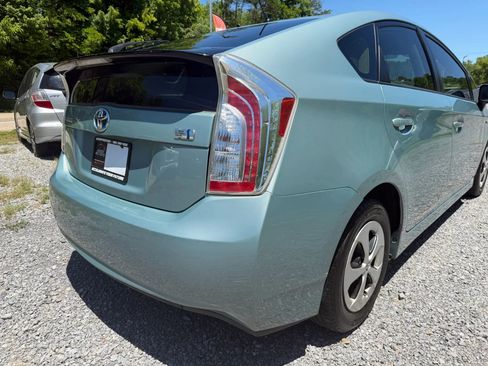 Used 2013 Toyota Prius Two FWD image 13