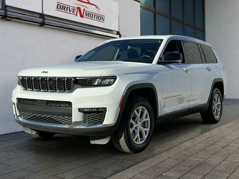 Used 2023 Jeep Grand Cherokee L Limited image 7