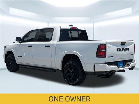 Certified 2025 RAM 1500 Big Horn AWD/4WD image 3