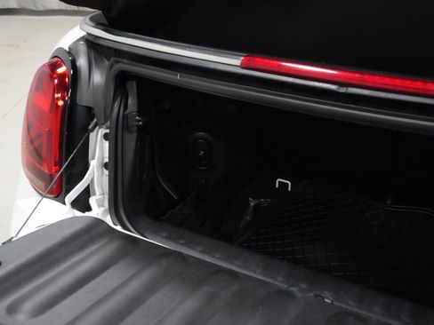 Certified 2024 MINI Cooper S image 23