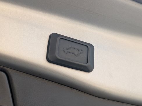 Used 2021 Toyota RAV4 XSE w/ XSE Grade Weather Package AWD/4WD image 20