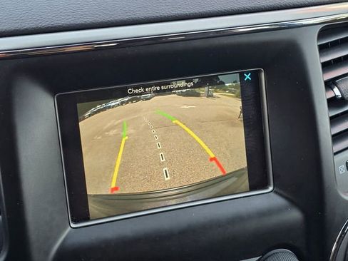 Used 2020 Jeep Grand Cherokee Laredo RWD image 29