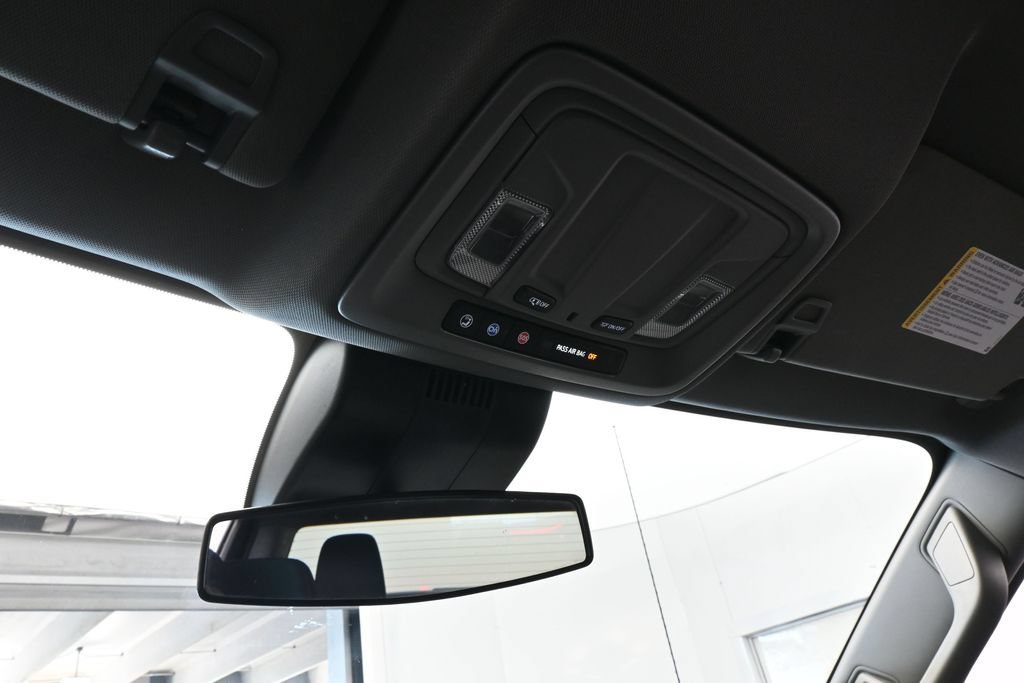 Used 2023 Chevrolet Silverado 1500 LT RWD image 24
