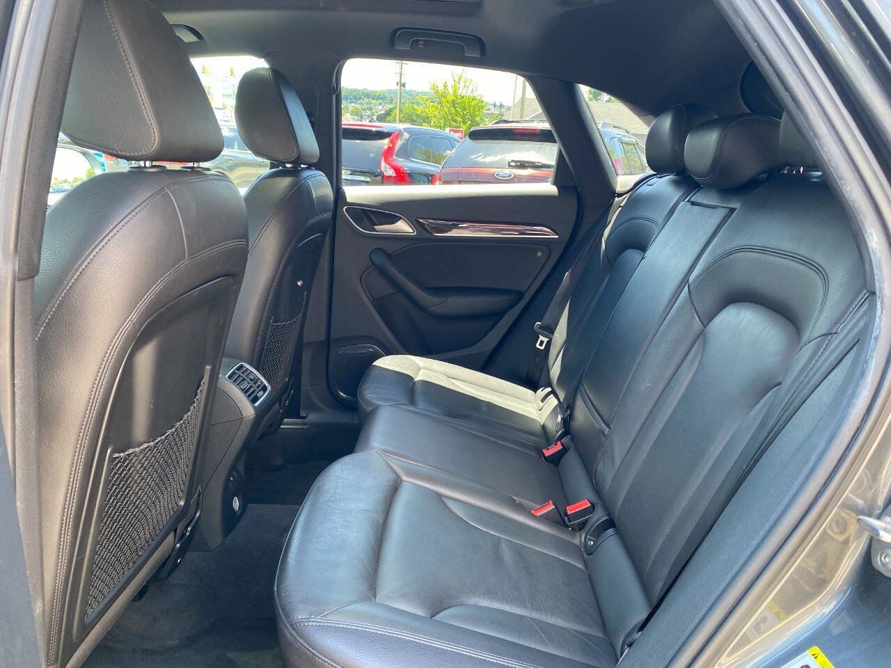 Used 2018 Audi Q3 2.0T Premium Plus w/ Premium Plus Package AWD/4WD image 21