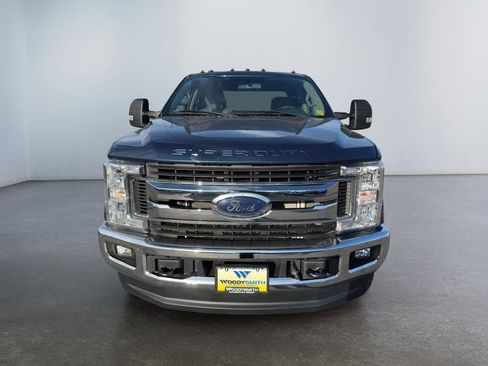 Used 2019 Ford F250 XLT w/ XLT Value Package image 8