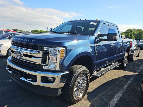 Used 2019 Ford F250 XLT w/ XLT Premium Package AWD/4WD image 6