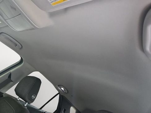 Used 2019 Chevrolet Equinox LT AWD/4WD image 12