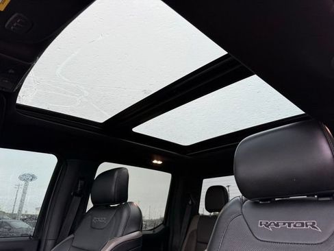 Used 2018 Ford F150 Raptor w/ Equipment Group 802A Luxury AWD/4WD image 18