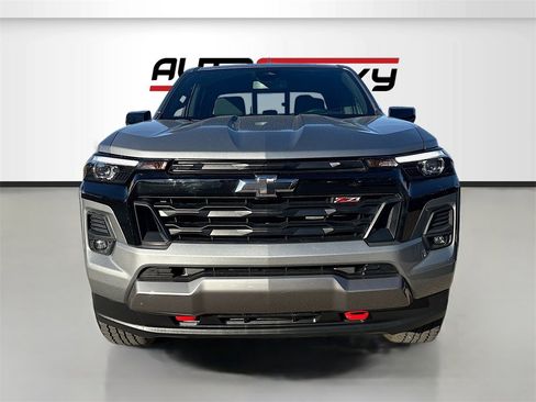Used 2023 Chevrolet Colorado Z71 w/ Z71 Convenience Package 2 image 2