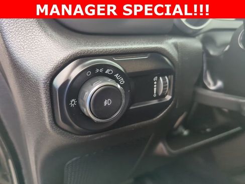 Used 2023 Jeep Wrangler Unlimited Sport image 14