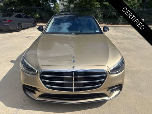Used 2023 Mercedes-Benz S 580 4MATIC Sedan image 2