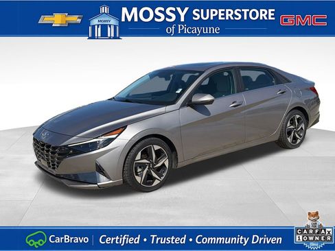 Used 2023 Hyundai Elantra Limited w/ Preferred Accessory Package FWD image 1