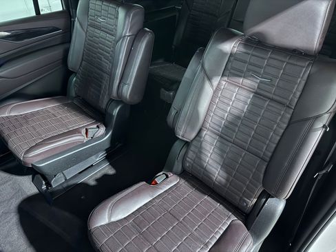 Certified 2023 Cadillac Escalade ESV Sport Platinum image 41