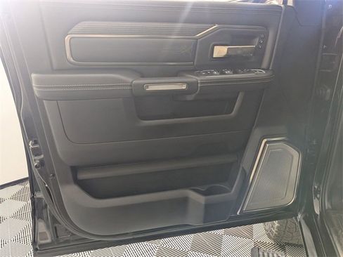 Used 2019 RAM 2500 Limited image 10