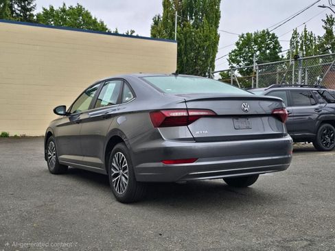 Used 2020 Volkswagen Jetta SE w/ SE Cold Weather Package FWD image 5
