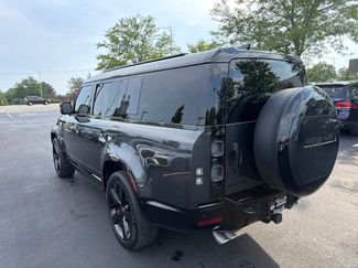 Used 2025 Land Rover Defender 130 V8 AWD/4WD video 3