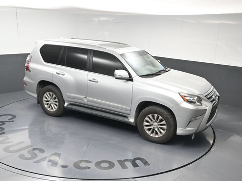 Used 2014 Lexus GX 460 w/ Premium Package AWD/4WD image 15