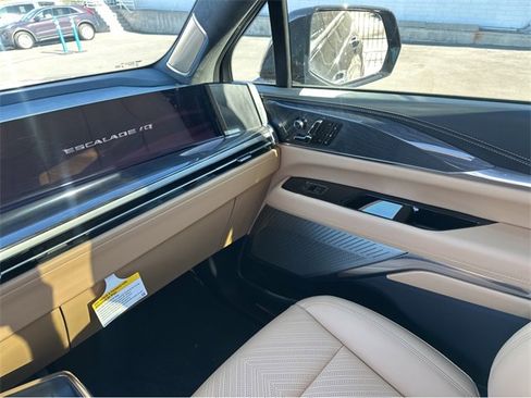 New 2025 Cadillac Escalade IQ Sport 2 image 17