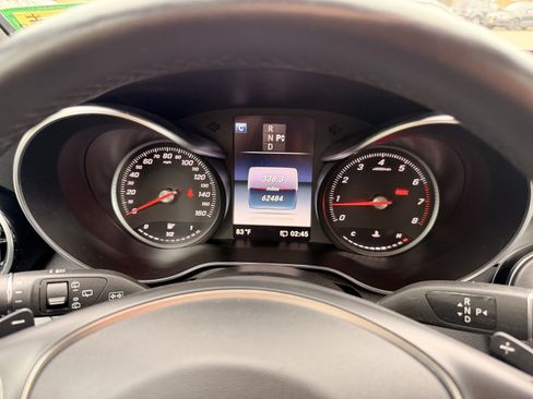 Used 2019 Mercedes-Benz GLC 300 4MATIC image 21