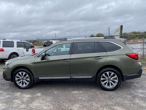 Used 2019 Subaru Outback 2.5i Touring w/ Popular Package #3A image 8