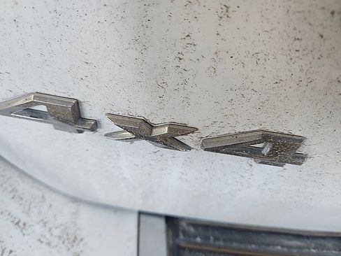 Used 2018 Jeep Grand Cherokee Limited image 13