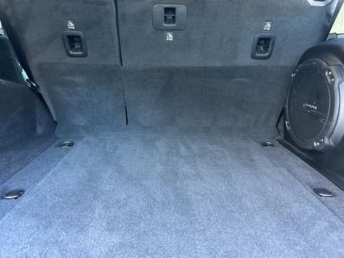 Used 2023 Jeep Wrangler Freedom Edition image 15