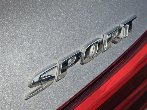 Used 2024 Honda Civic Sport image 12