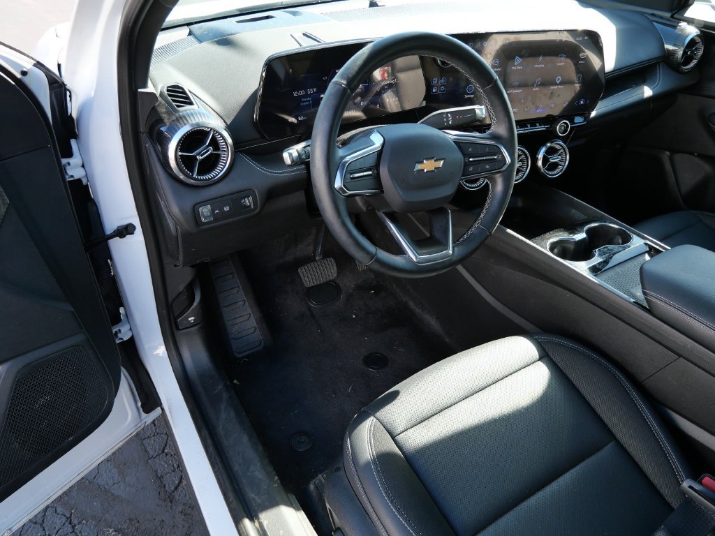 Used 2024 Chevrolet Blazer EV LT AWD/4WD image 15