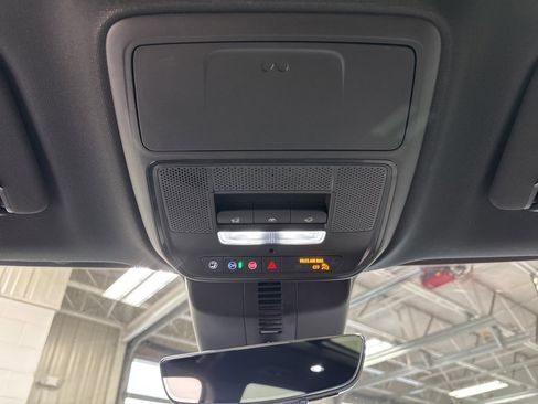 Used 2024 Chevrolet Traverse Z71 w/ Enhanced Driving Package image 16