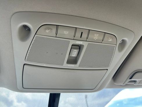 Used 2016 Nissan Murano Platinum w/ Platinum Technology Package FWD image 39