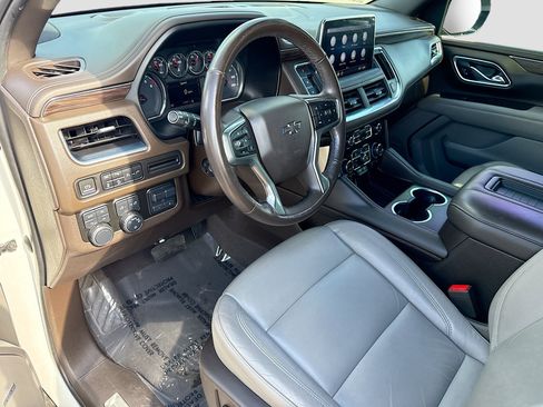 Used 2021 Chevrolet Tahoe Z71 w/ Z71 Signature Package image 28